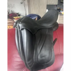 Selle de dressage*Antares Discount