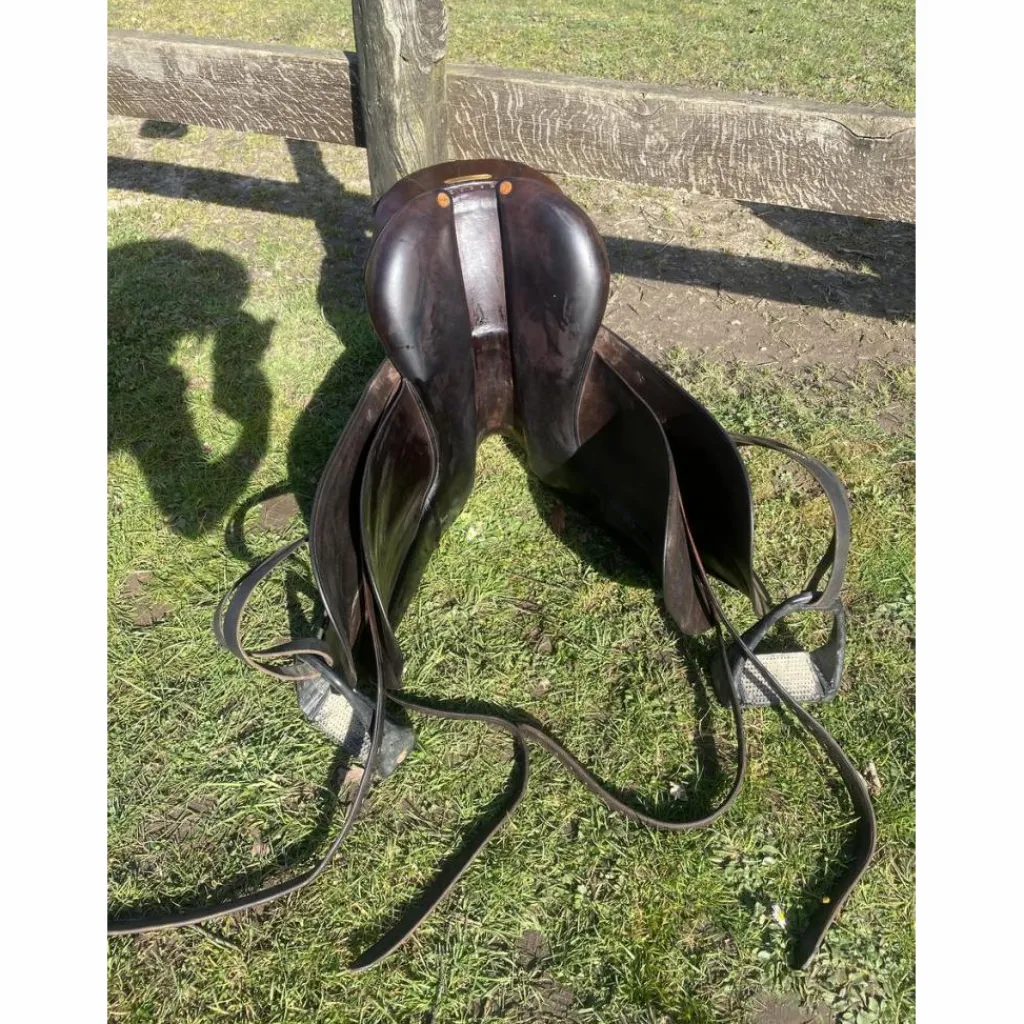 Selle de dressage*Butet New