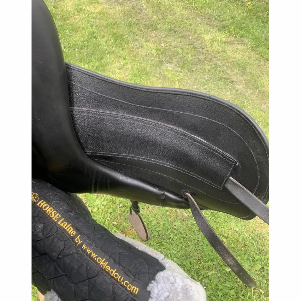 Selle de dressage*Childeric Online