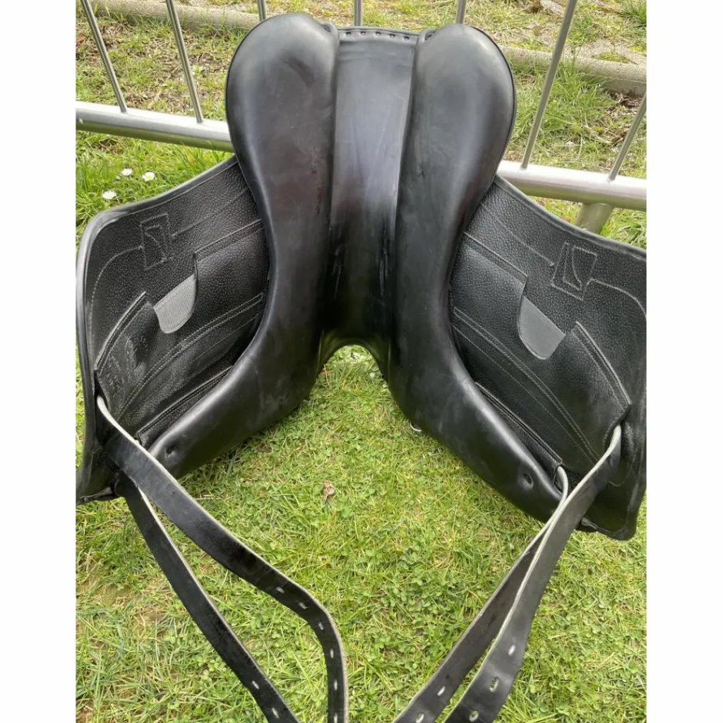 Childeric Selles De Dressage>Selle de dressage