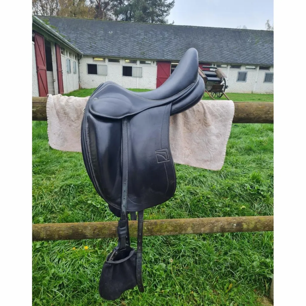 Childeric Selles De Dressage>Selle de dressage