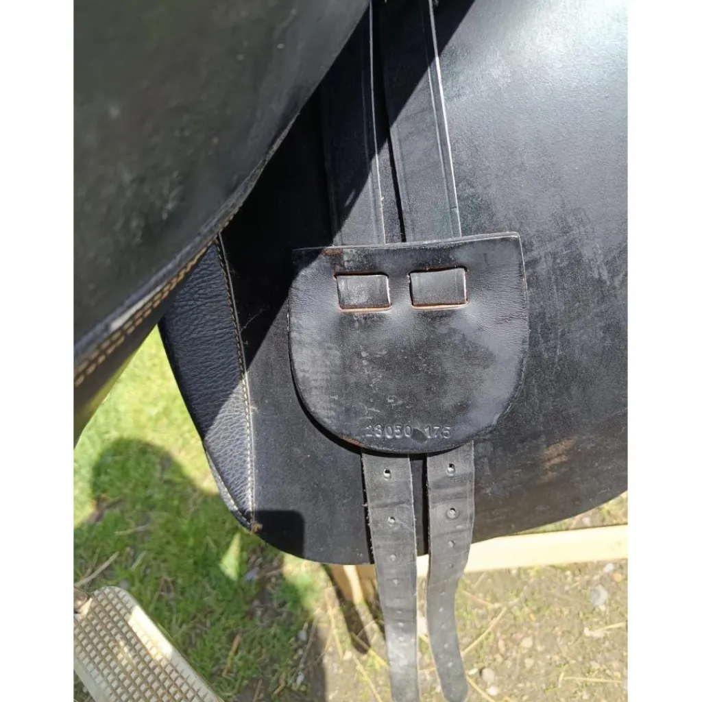 - Marque inconnue - Selles De Dressage>Selle de dressage cuir 2 couleurs
