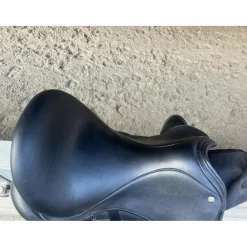 Selle de dressage 17,5*Custom Saddlery Hot