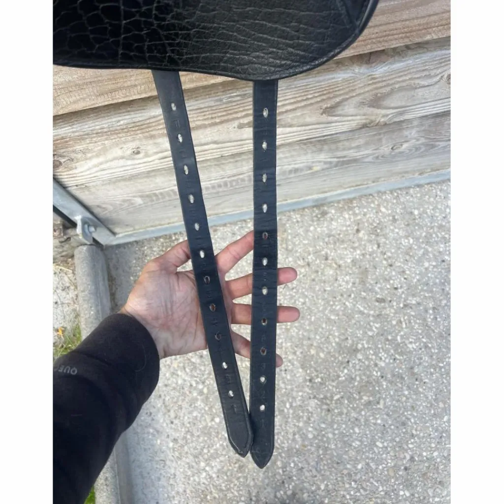 Selle de dressage 17,5*Custom Saddlery Hot
