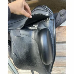 Selle de dressage 17,5*Custom Saddlery Hot