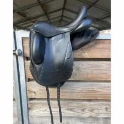 Selle de dressage 17,5*Custom Saddlery Hot