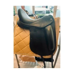 selle de dressage custom Icon coda*Custom Saddlery Clearance