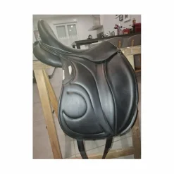 Selle de dressage Loreak – 2017 – 17,5" / Quartiers 3A – Très bon état*Devoucoux Sale
