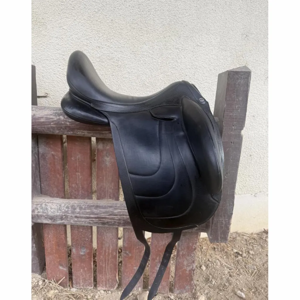 Selle de dressage*Devoucoux Outlet