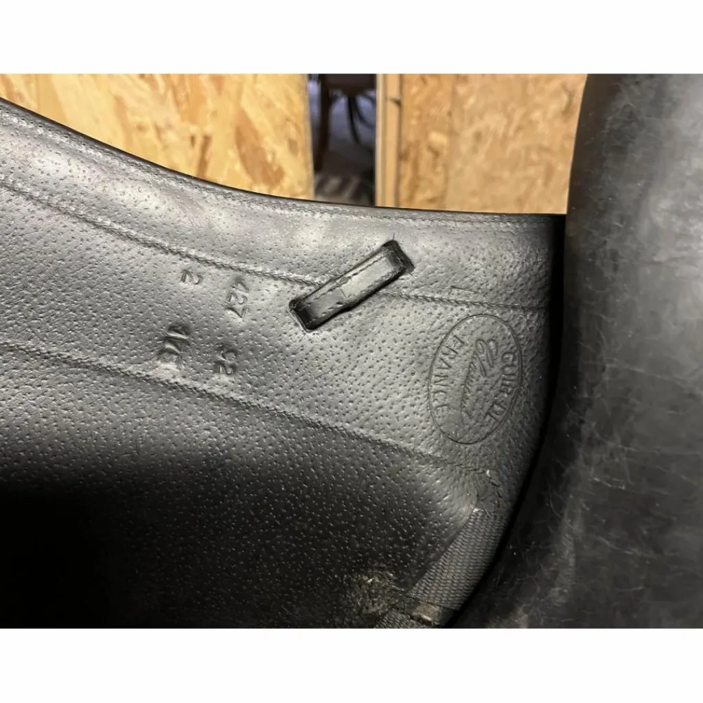 selle de dressage Milady*Devoucoux Clearance