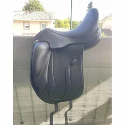 Selle de dressage DTA*Antares Hot