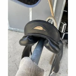 selle de dressage*Equiline New