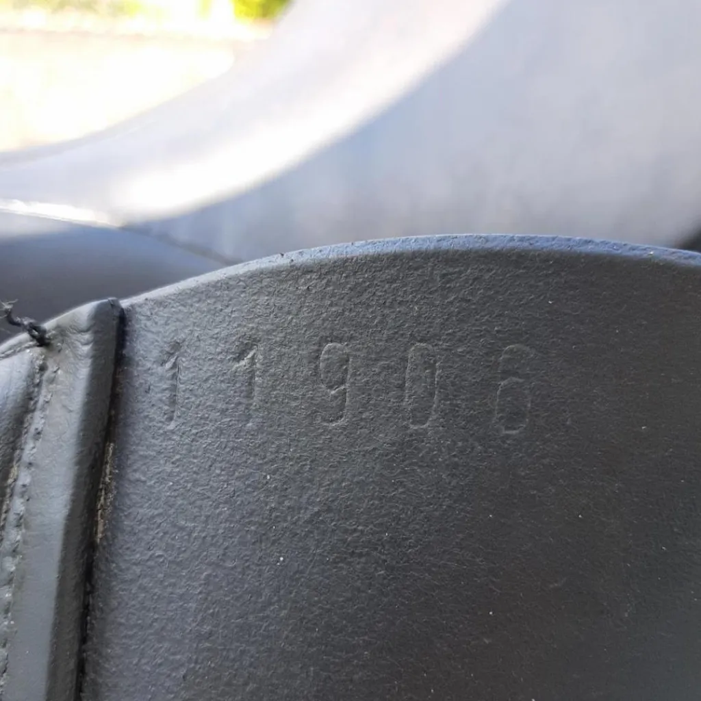 - Marque inconnue - Selles De Dressage>Selle de dressage et bride en cuir noir