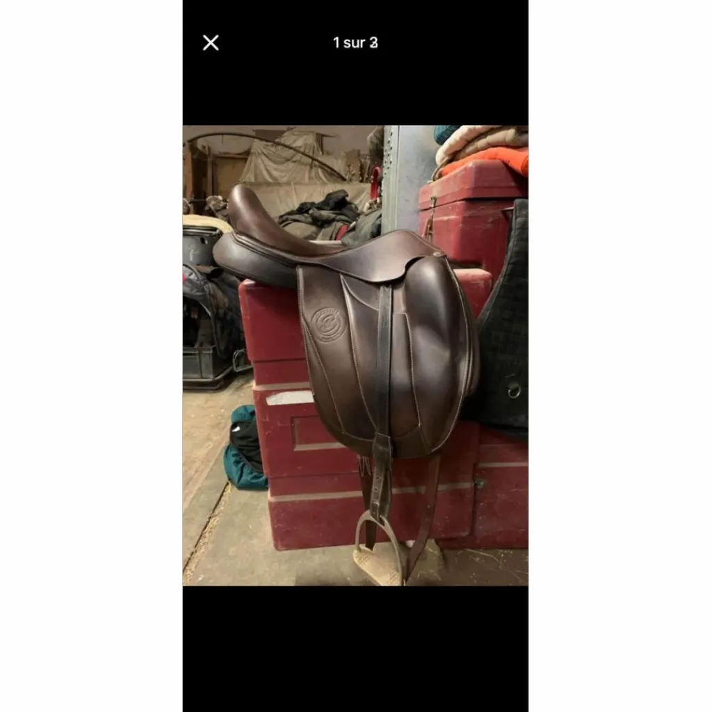 Selle de dressage*Forestier Hot
