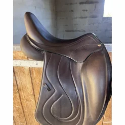 Selle de dressage noire 2022*- Marque inconnue - Hot