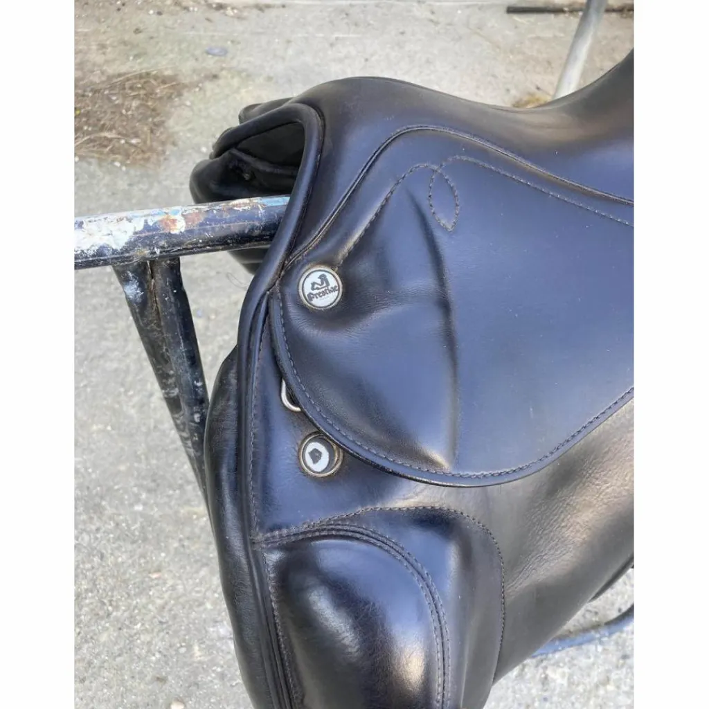 Selle de dressage Venus K*Prestige Discount