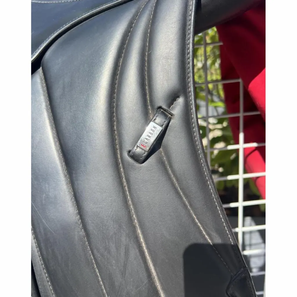 Selle de dressage Équipe Viktoria*Equipe Clearance