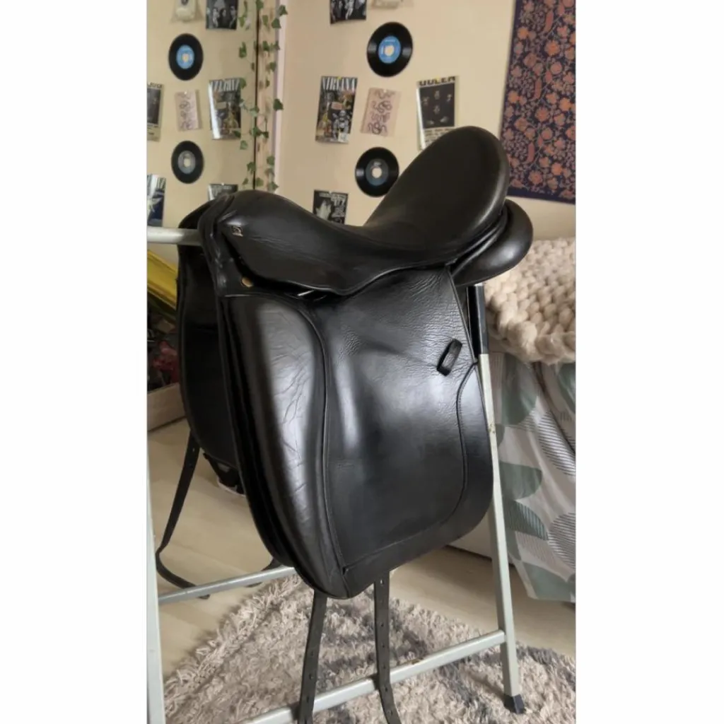 Selle de dressage*Tattini Hot