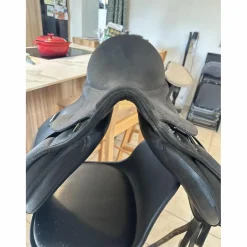 Selle de dressage pro arcade noir*Wintec Online