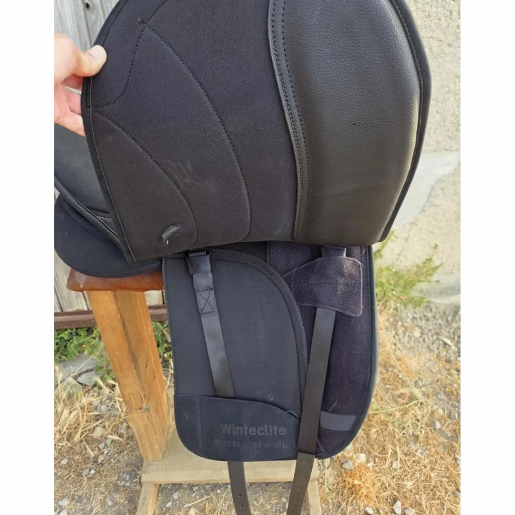 Selle de dressage lite D'luxe*Wintec Best