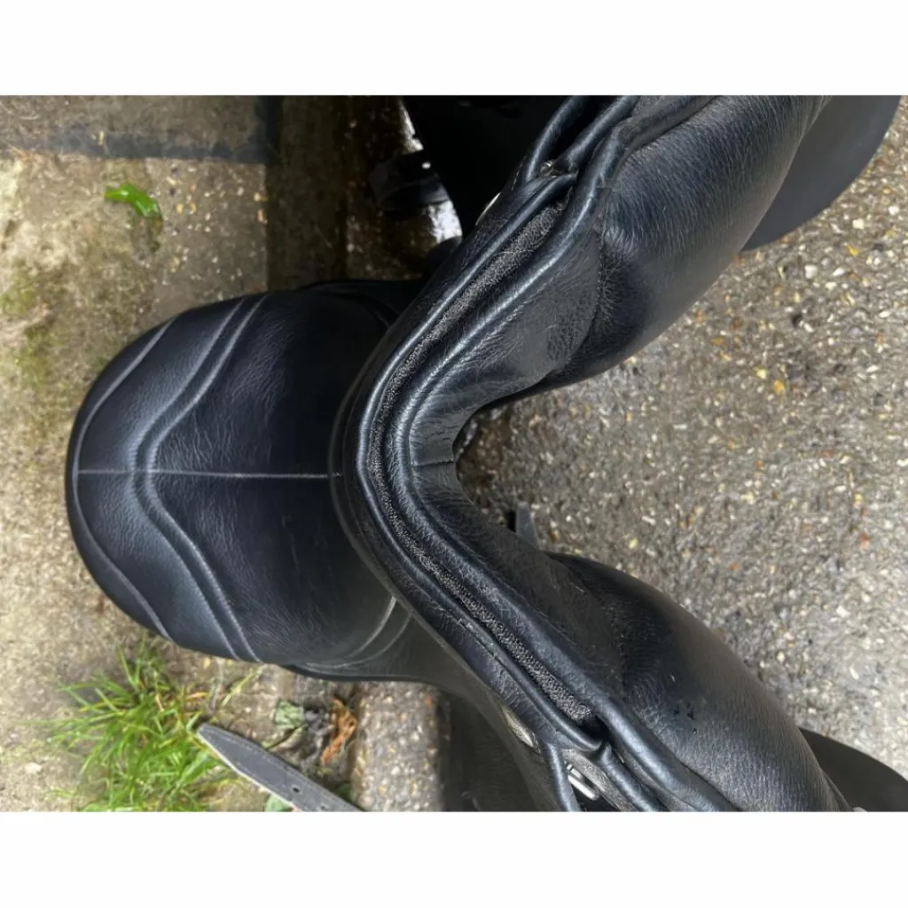 Selle de dressage 17’’*Zaldi Clearance