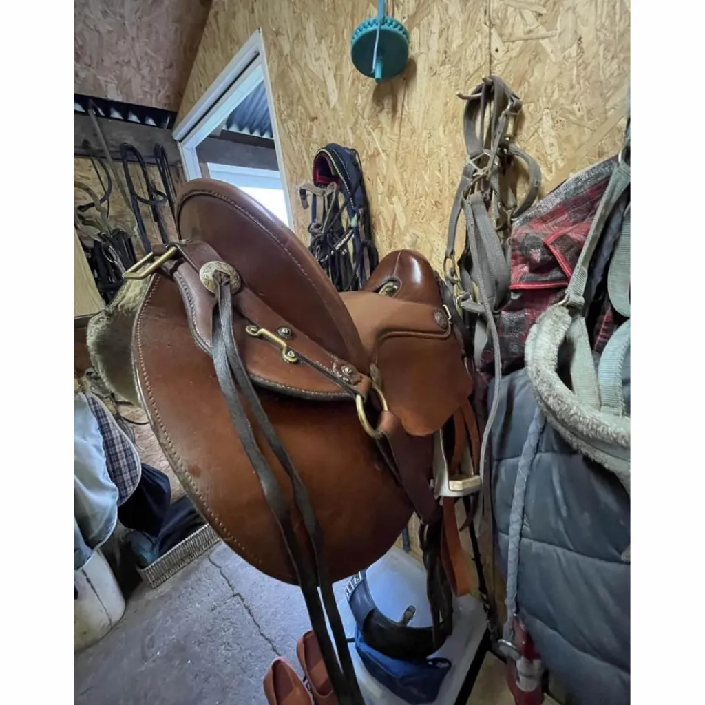 Selle de randonnée*- Marque inconnue - Sale