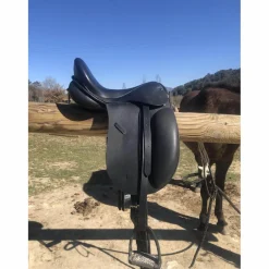 - Marque inconnue - Selles De Dressage>selle dressage