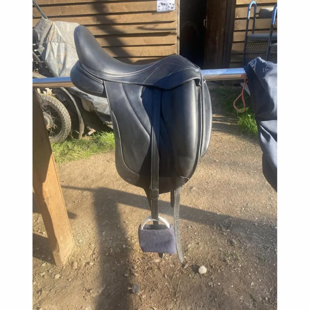 Antares Selles De Dressage>Selle dressage