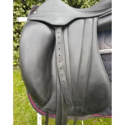 Butet Selles De Dressage>Selle dressage noire 17.5
