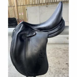 Selle Dressage 2022 - 17,5 - état neuf - URGENT*Childeric