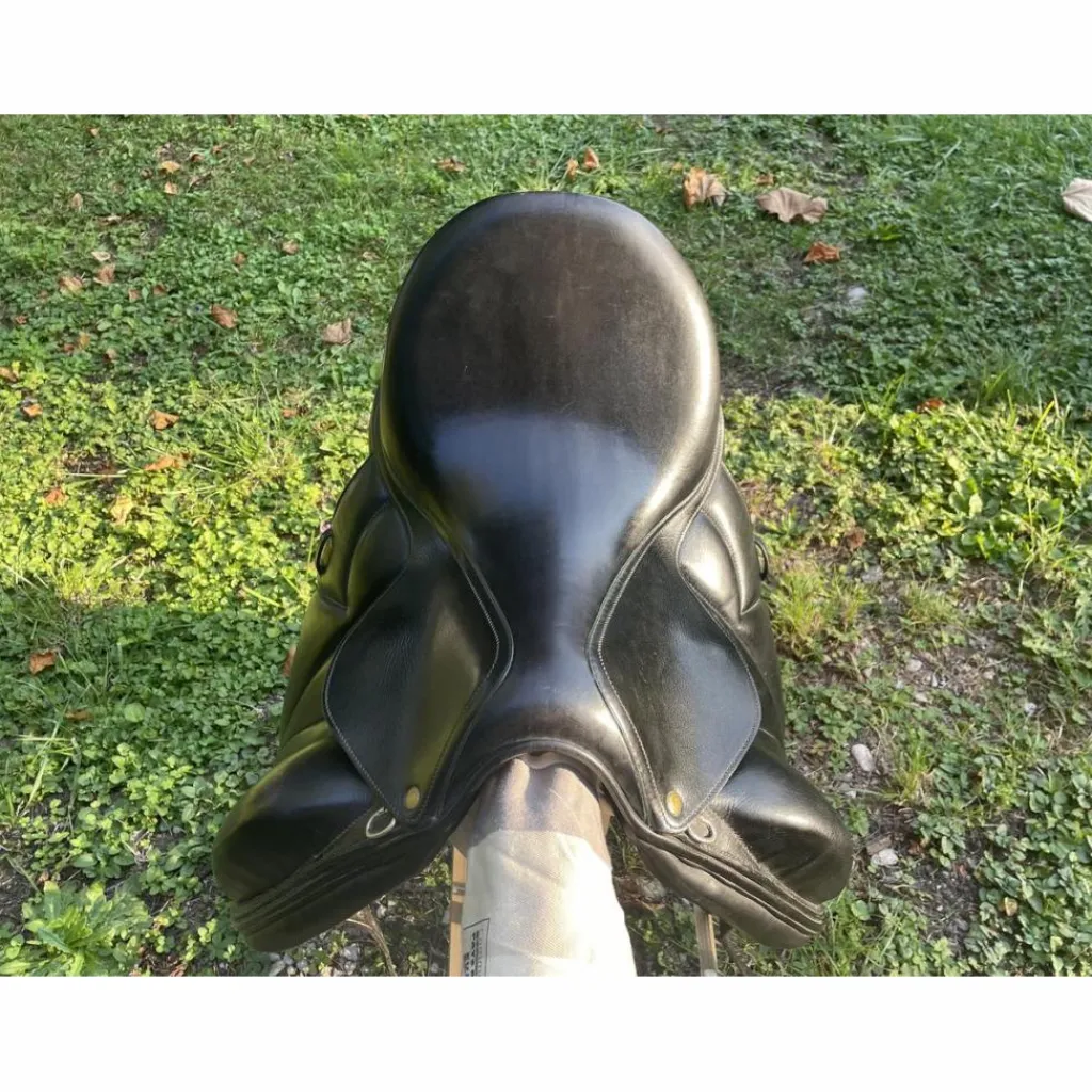 Selle dressage modèle Makila*Devoucoux Best