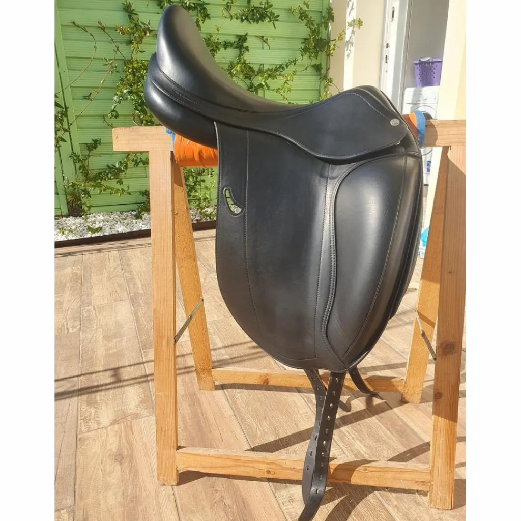 Equipe Selles De Dressage>SELLE DRESSAGE EMPORIO