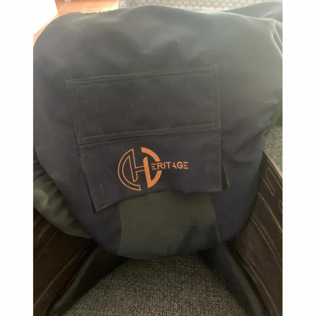 - Marque inconnue - Selles De Dressage>Selle dressage excellent état