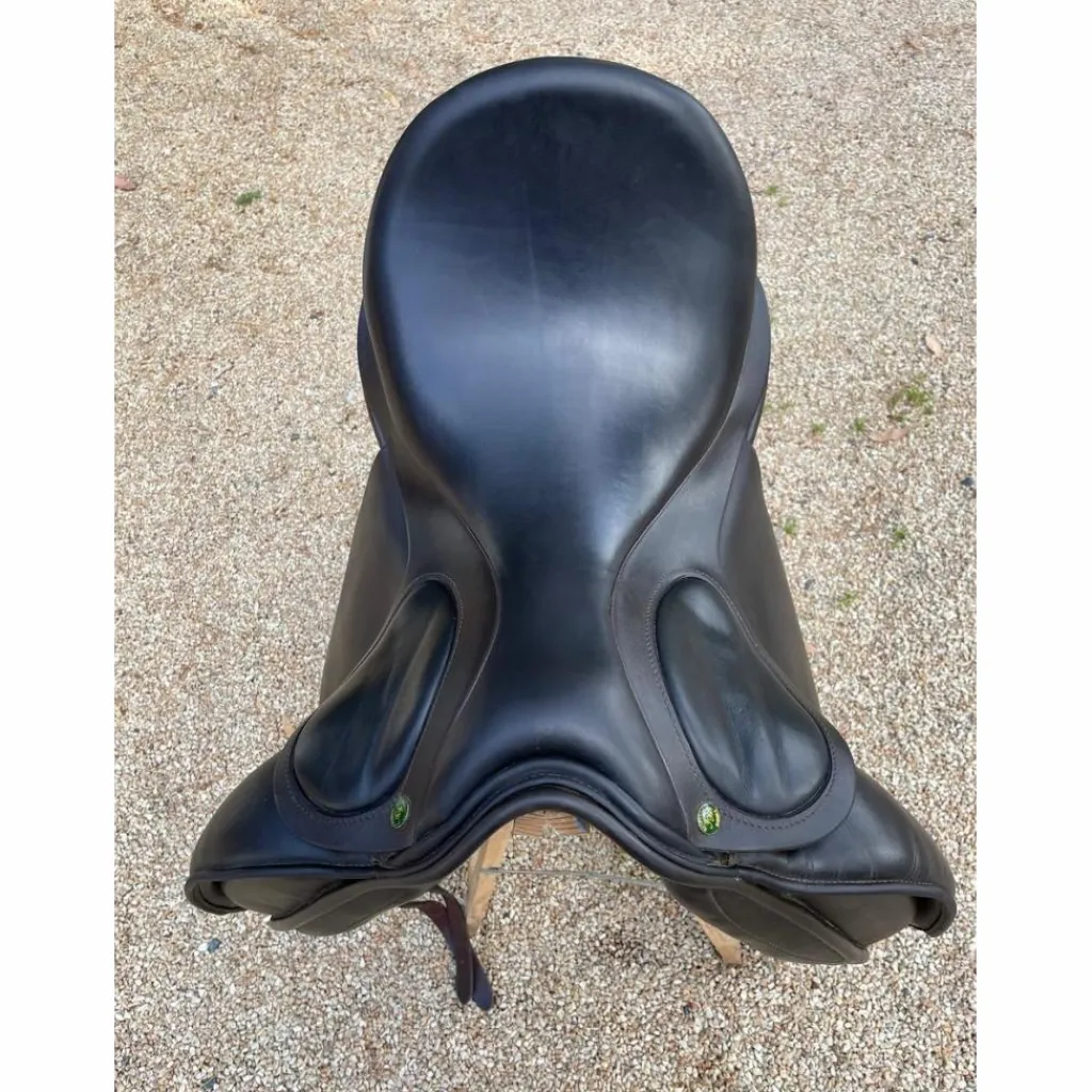 - Marque inconnue - Selles De Dressage>Selle dressage Huksebos