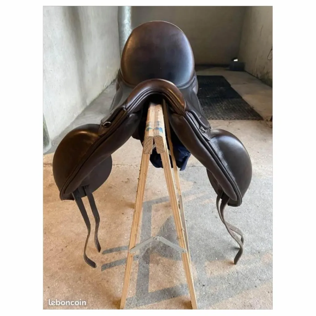 Selle dressage*Ikonic Online