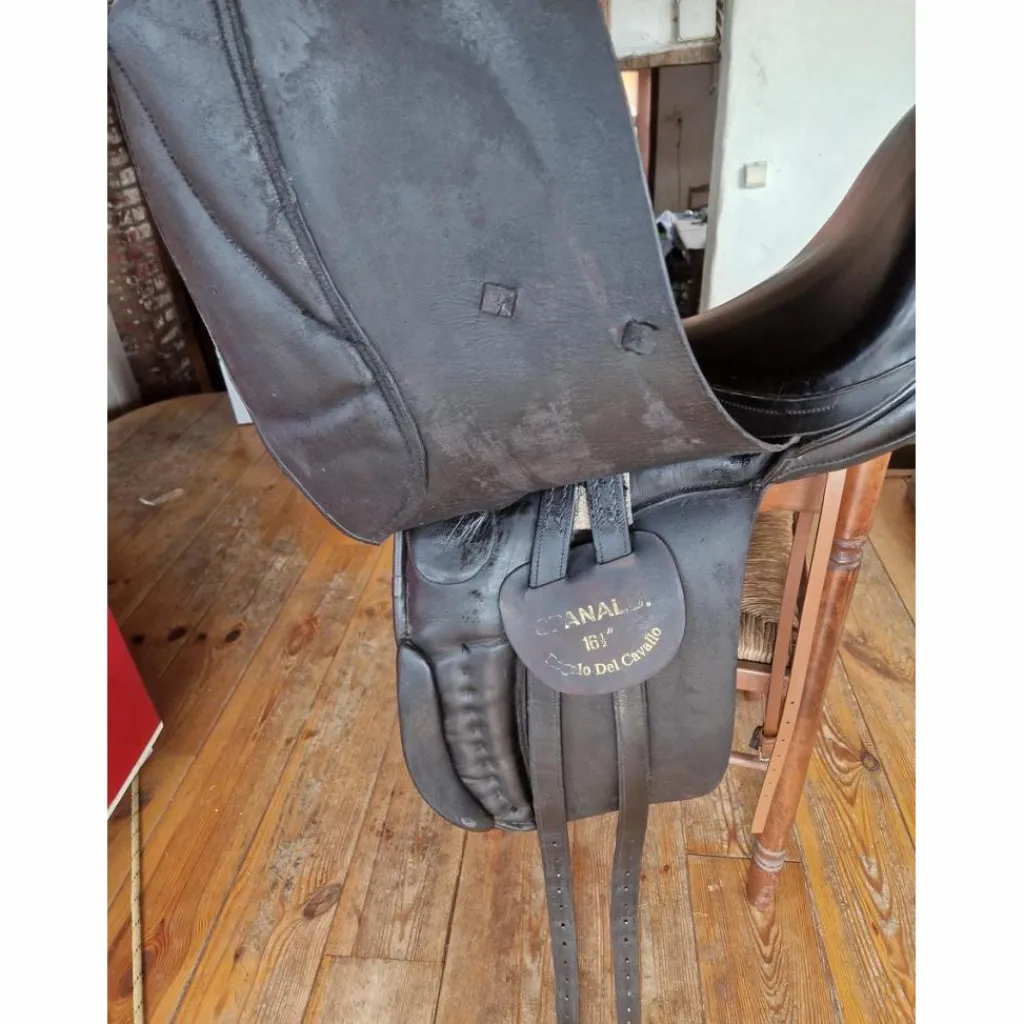 Selle dressage noire cuir 16,5*Spanaldi Outlet