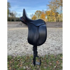 - Marque inconnue - Selles De Dressage>Selle Dressage Schleese