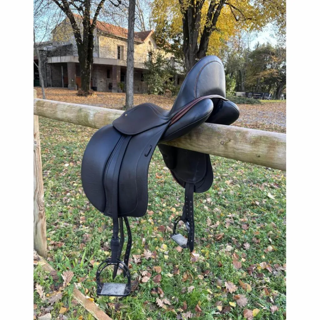 - Marque inconnue - Selles De Dressage>Selle Dressage Schleese