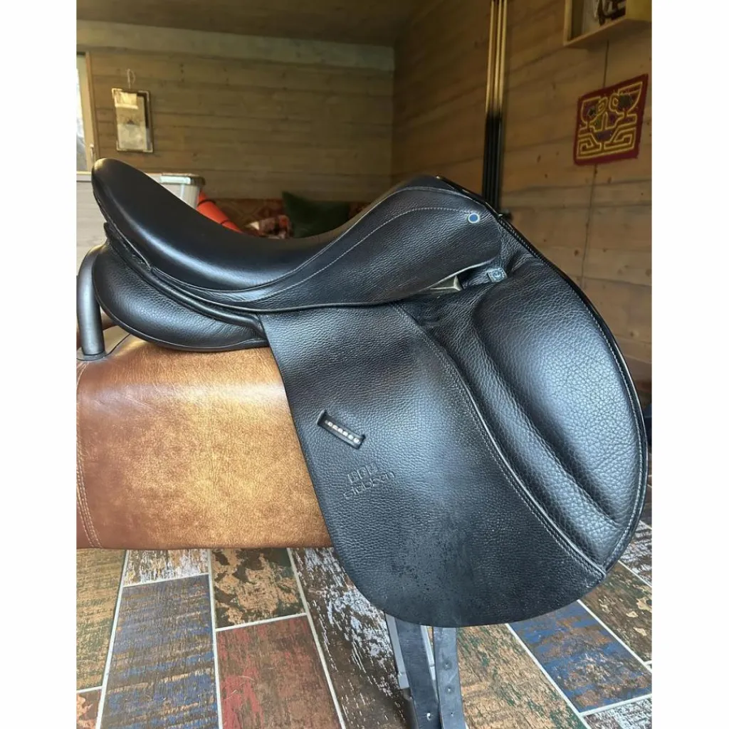 Stubben Selles De Dressage>Selle dressage juventus