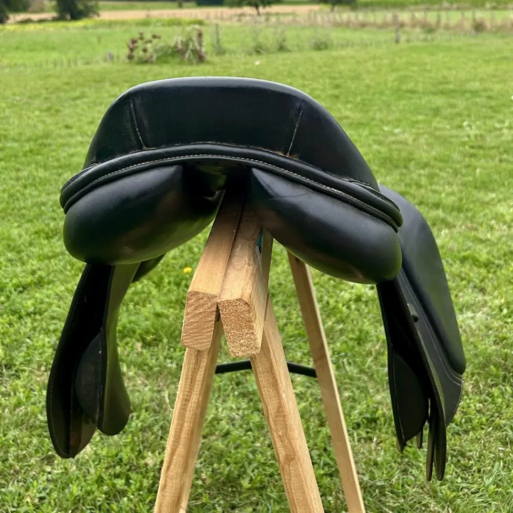 Eric Mondange Selles Mixtes>Selle 17"