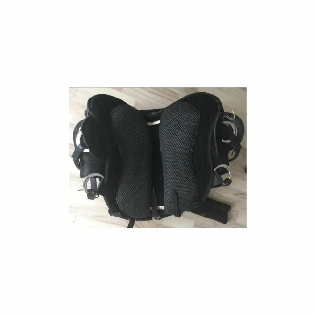 - Marque inconnue - Autres Selles (Amazone, Barefoot, Australienne...)>Selle EZ fit en cuir sans arcon + accessoires