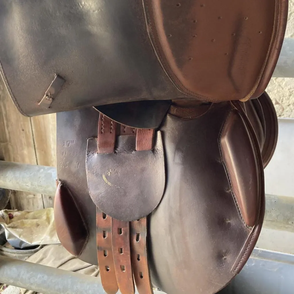 Selle 17"*Fouilloux Sale