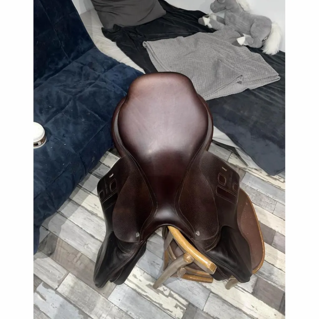 selle 17,5 pouces de 2024*GBS Hot
