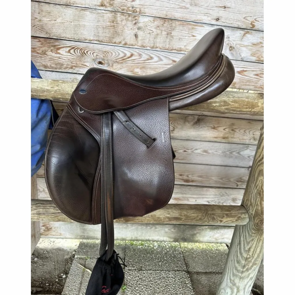 Selle*Ikonic Clearance