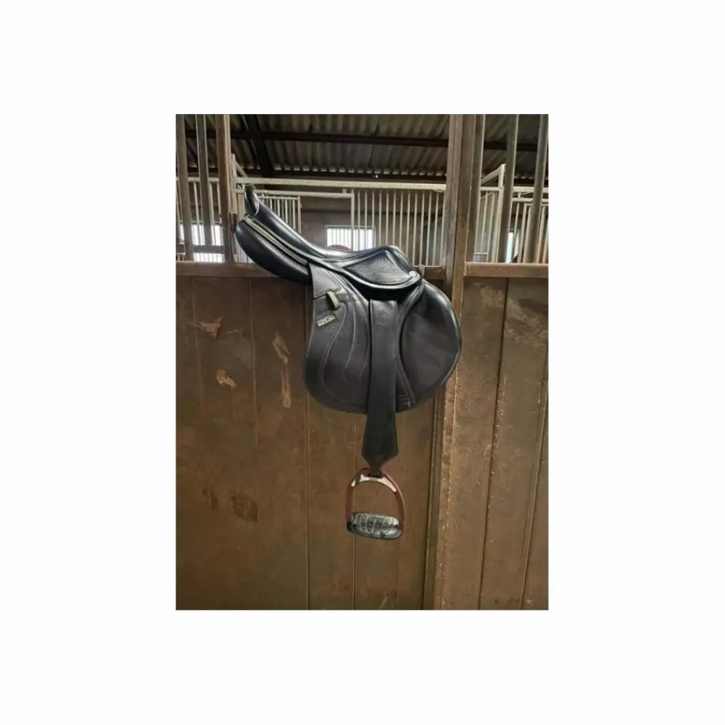 CWD Selles D'Obstacle>Selle mademoiselle taille 17’5