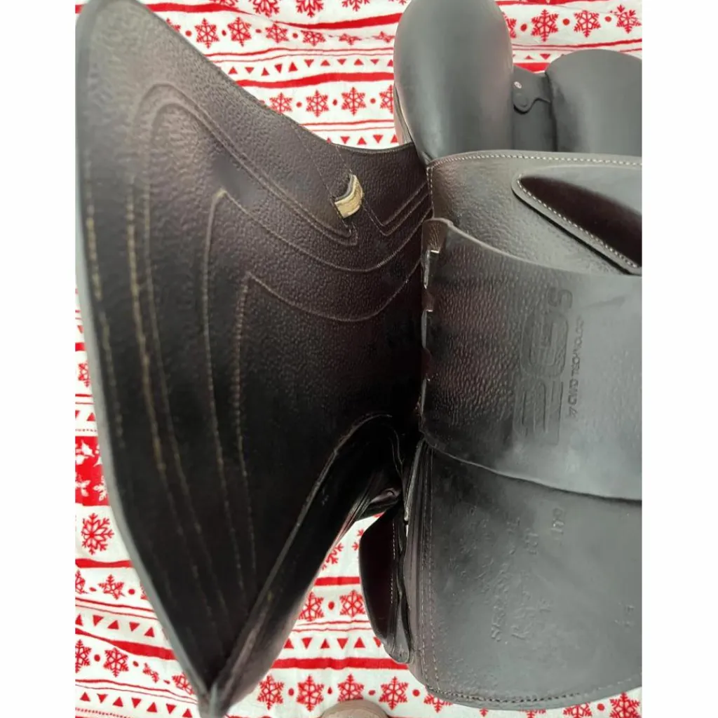 CWD Selles D'Obstacle>Selle Mademoiselle 2GS 16,5 pouces