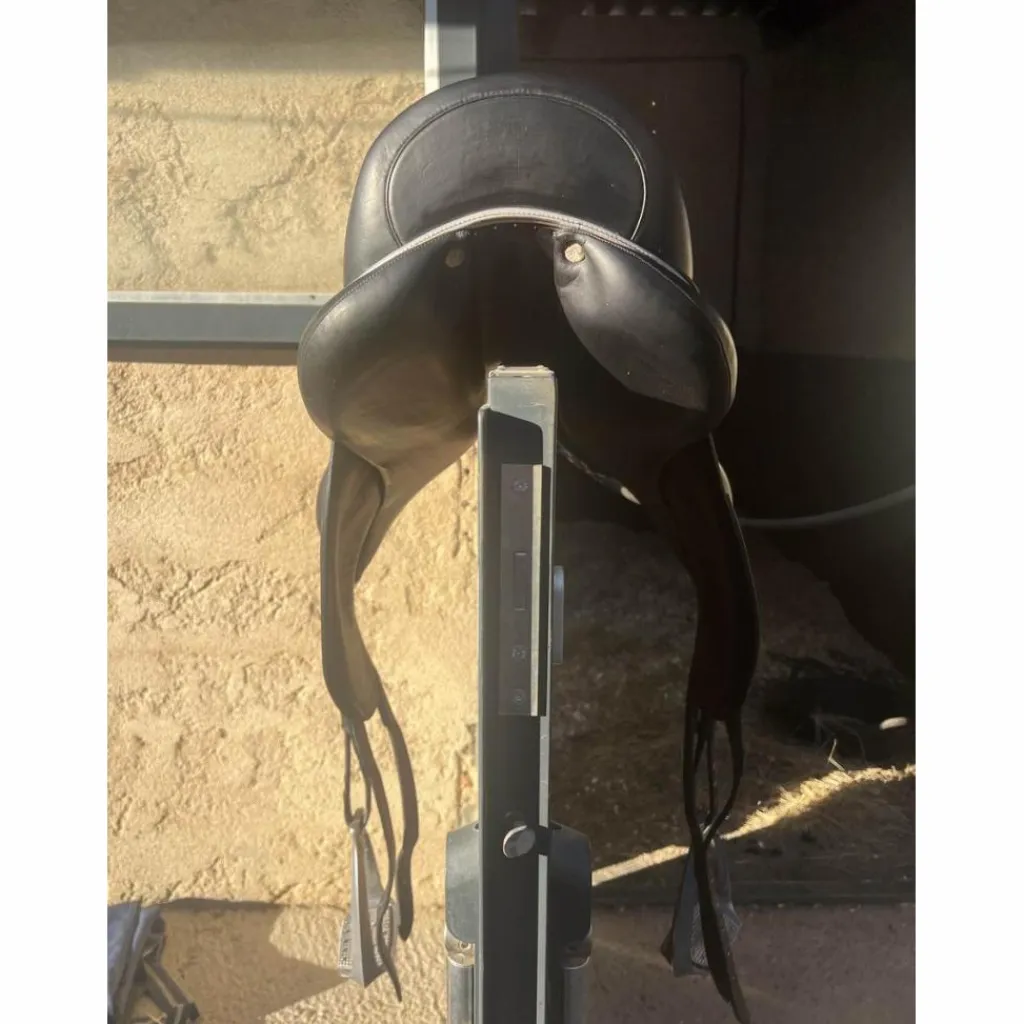 Devoucoux Selles De Dressage>Selle Makila lab 18’