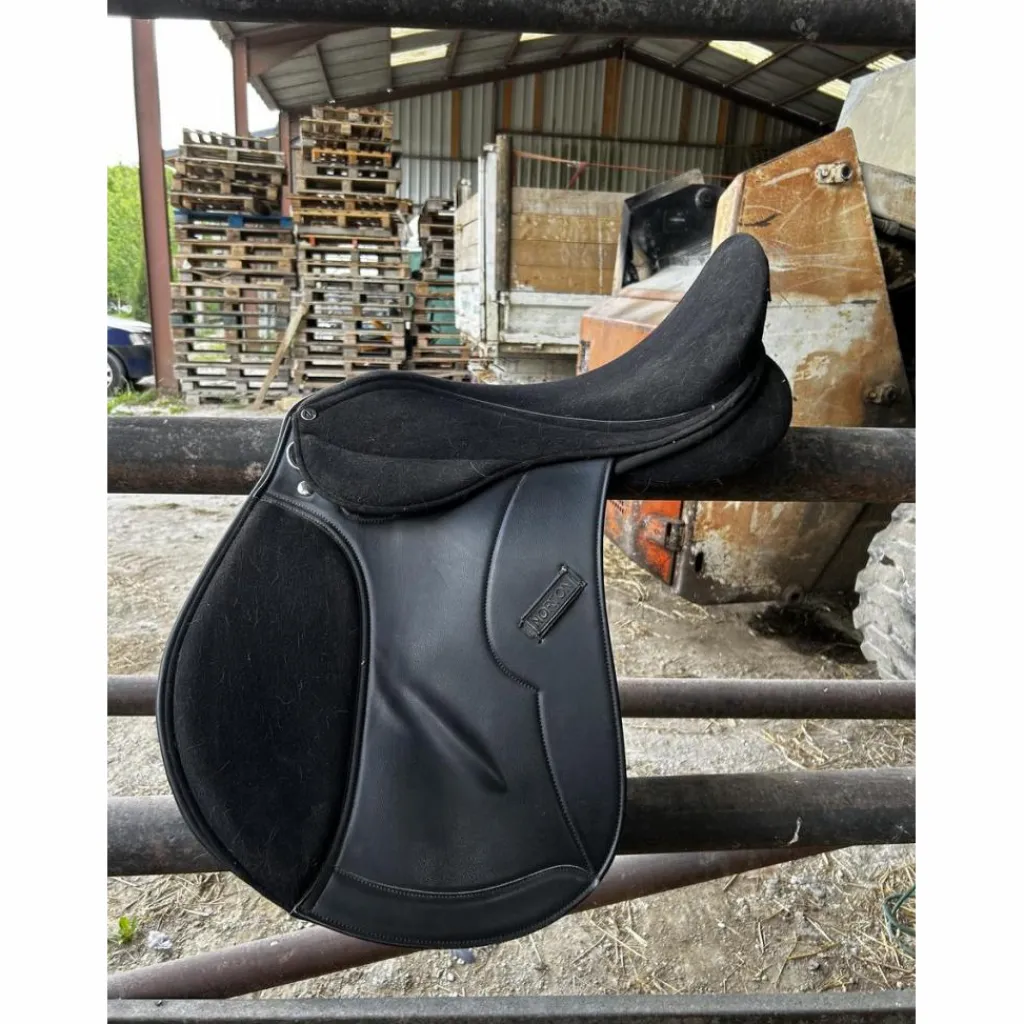 Norton Selles Mixtes>Selle
