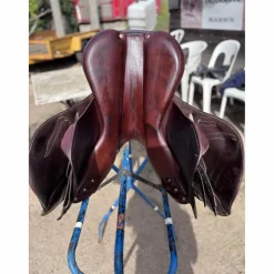 Antares Selles D'Obstacle><noscript><img width=