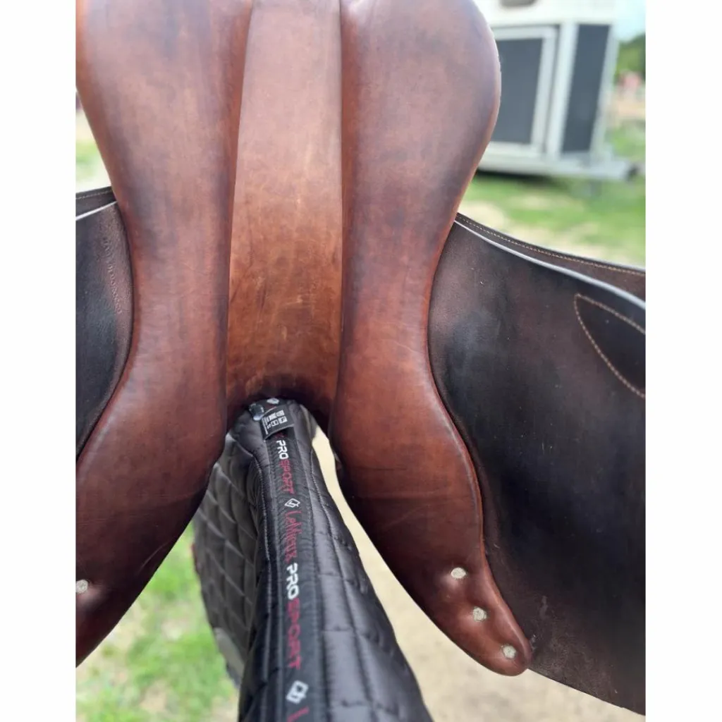 Herve Godignon - Jump'in Selles D'Obstacle>Selle one jump’in 17’5